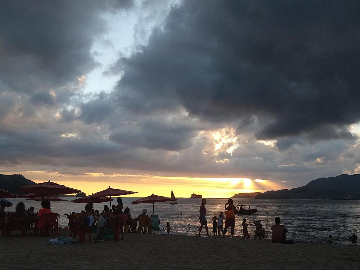 Suite Ilhabela - encantadora com varanda e vista panorâmica Extérieur photo