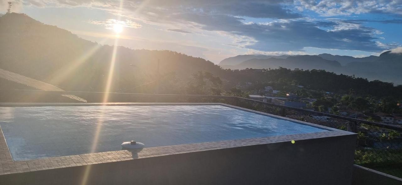 Suite Ilhabela - encantadora com varanda e vista panorâmica Extérieur photo