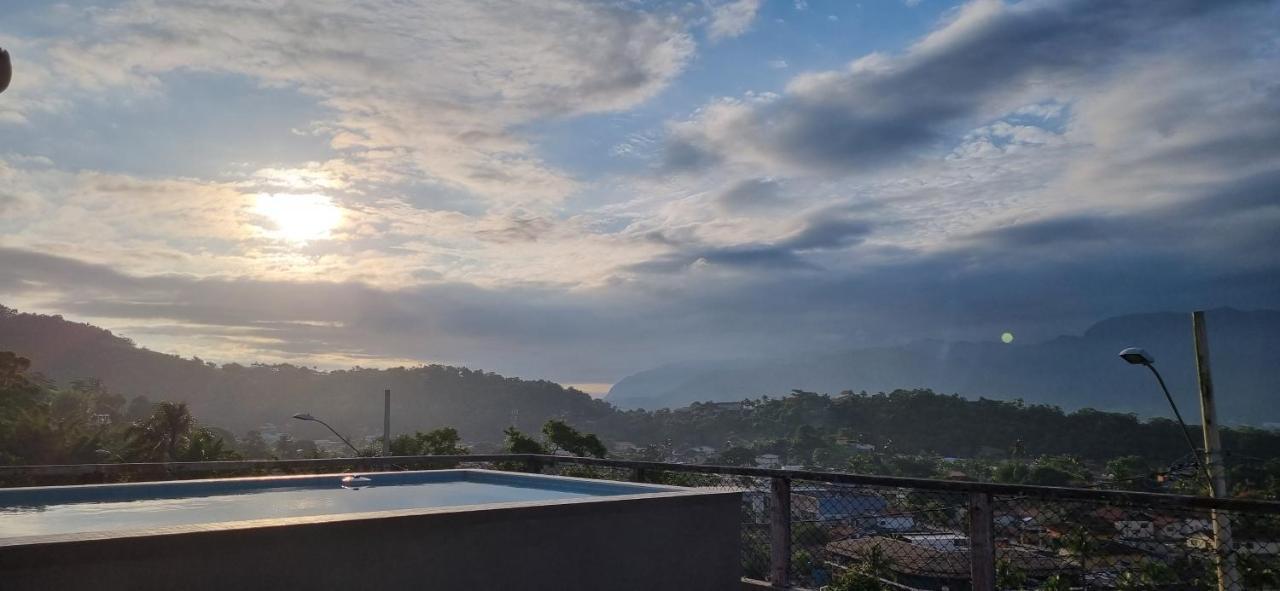 Suite Ilhabela - encantadora com varanda e vista panorâmica Extérieur photo